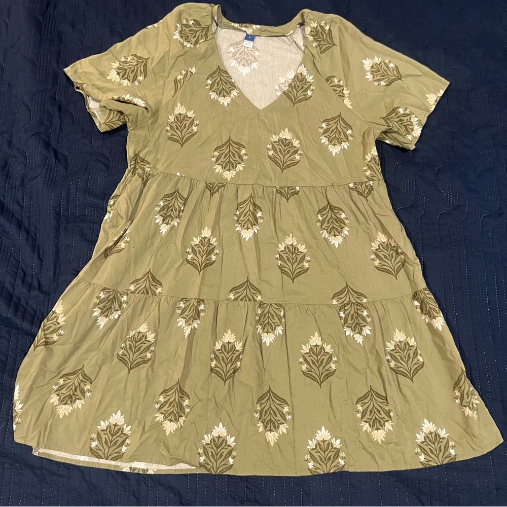 Old Navy Green Floral Print Tiered Dress Women’s Large V-Neck Short Sleeve - Picture 2 of 9